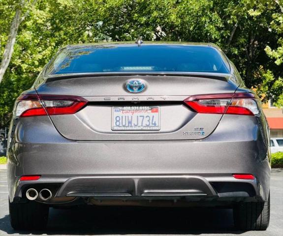 2021 Toyota Camry SE Hybrid
