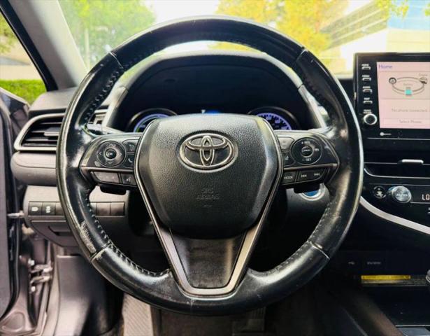 2021 Toyota Camry SE Hybrid