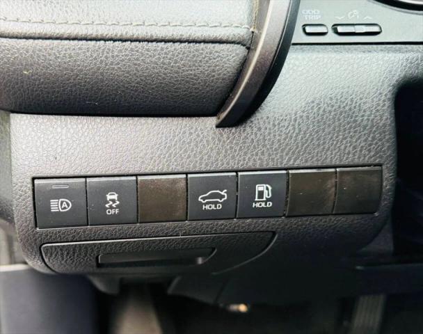 2021 Toyota Camry SE Hybrid