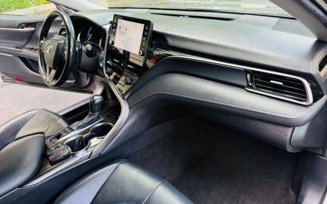 2021 Toyota Camry SE Hybrid