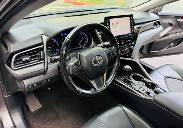 2021 Toyota Camry SE Hybrid