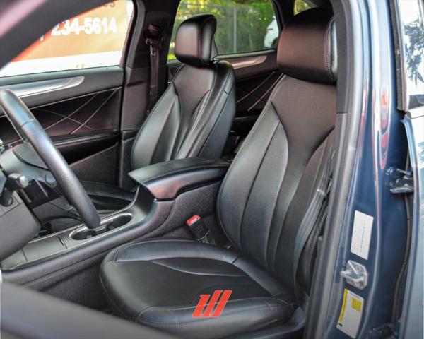 2019 Lincoln MKC Standard