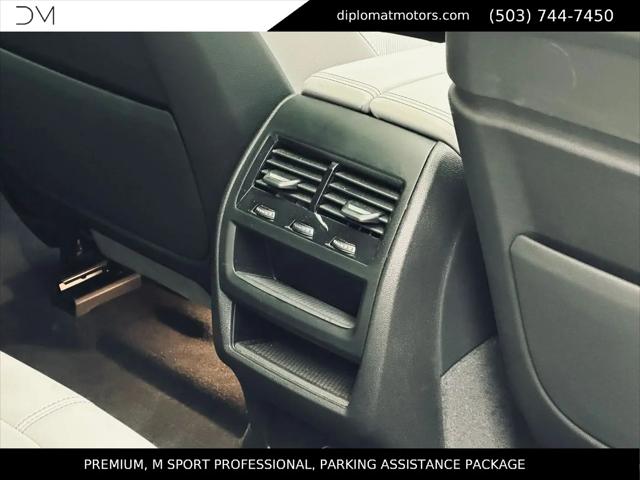 2025 BMW X6 xDrive40i