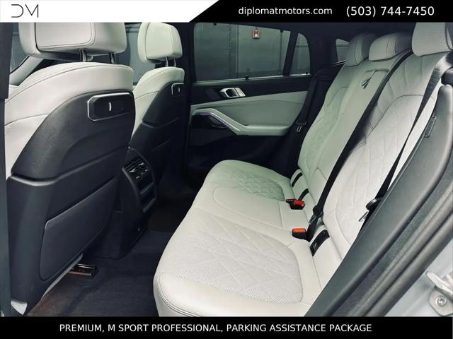 2025 BMW X6 xDrive40i