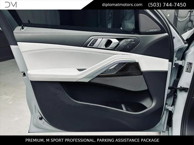 2025 BMW X6 xDrive40i
