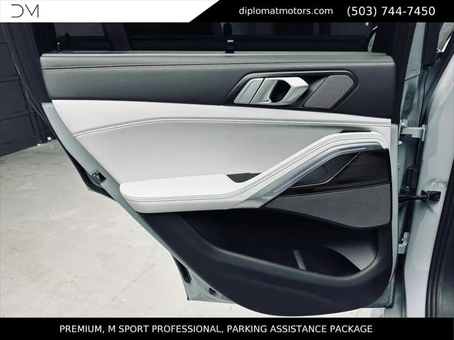 2025 BMW X6 xDrive40i