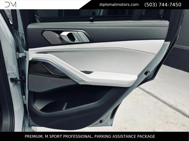 2025 BMW X6 xDrive40i