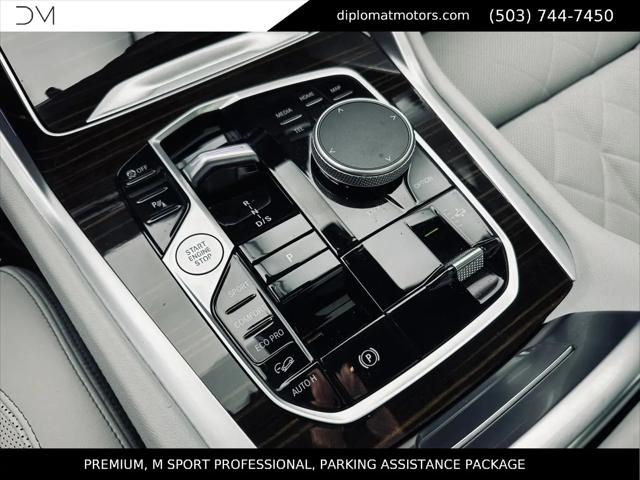 2025 BMW X6 xDrive40i
