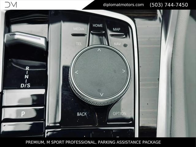 2025 BMW X6 xDrive40i