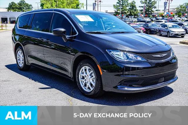 2023 Chrysler Voyager LX