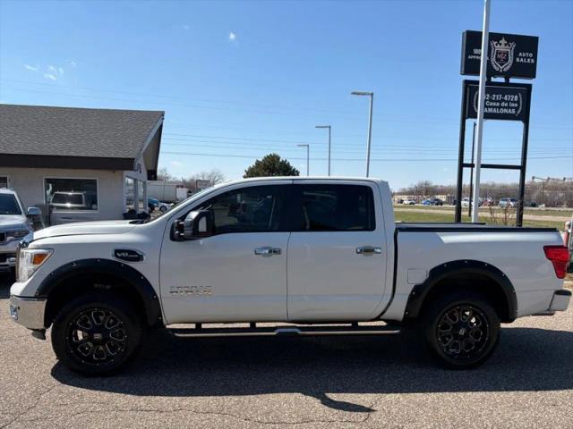 2017 Nissan Titan SV