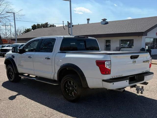 2017 Nissan Titan SV