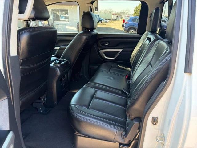 2017 Nissan Titan SV