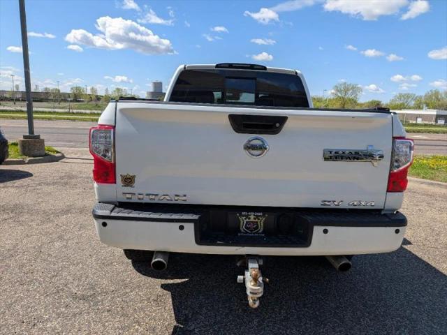 2017 Nissan Titan SV