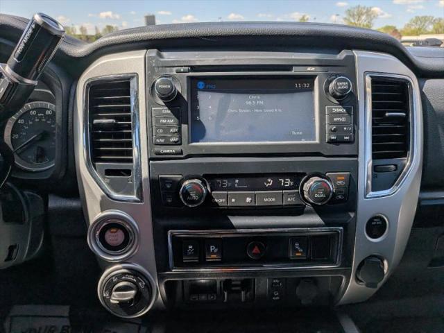 2017 Nissan Titan SV