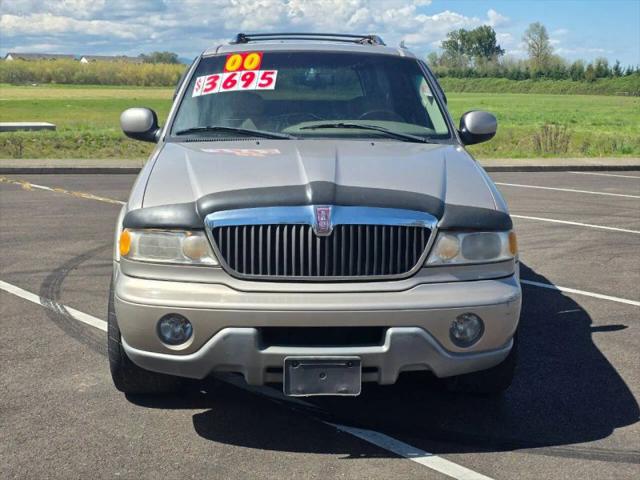 2000 Lincoln Navigator Base