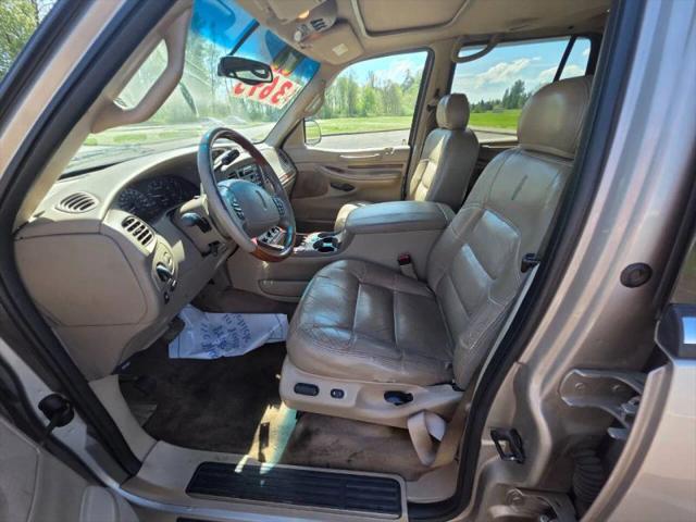 2000 Lincoln Navigator Base