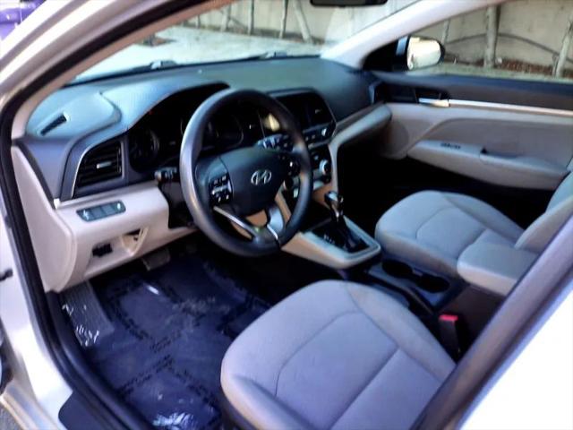 2019 Hyundai Elantra SE