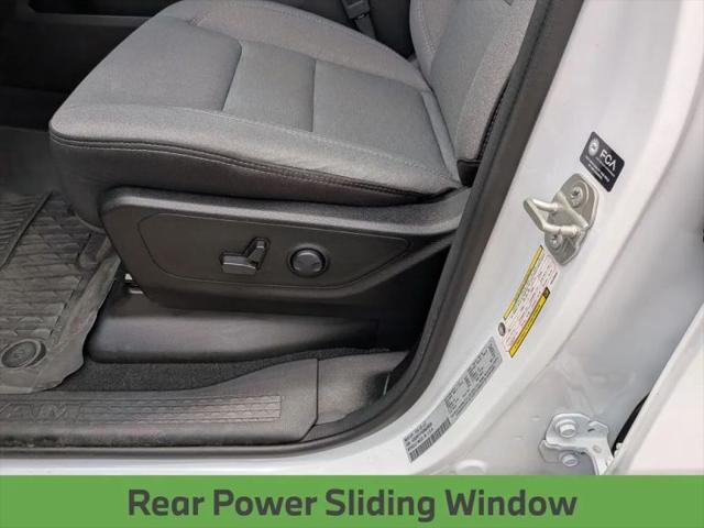 2025 Ram 1500 Big Horn Crew Cab 4x4 5'7" Box