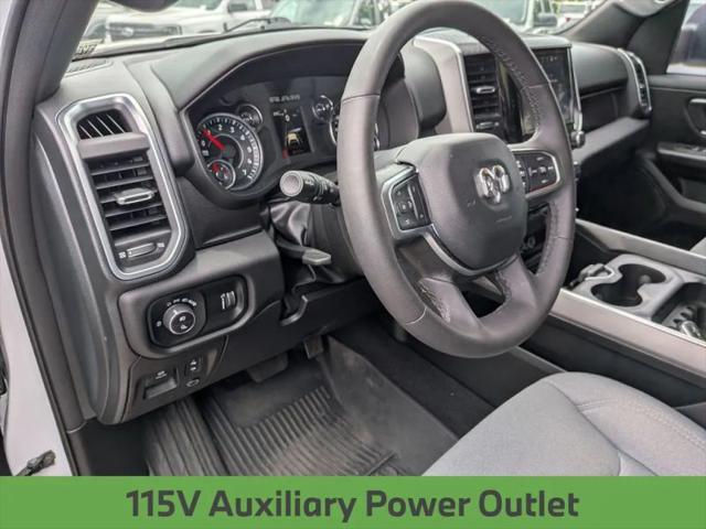 2025 Ram 1500 Big Horn Crew Cab 4x4 5'7" Box