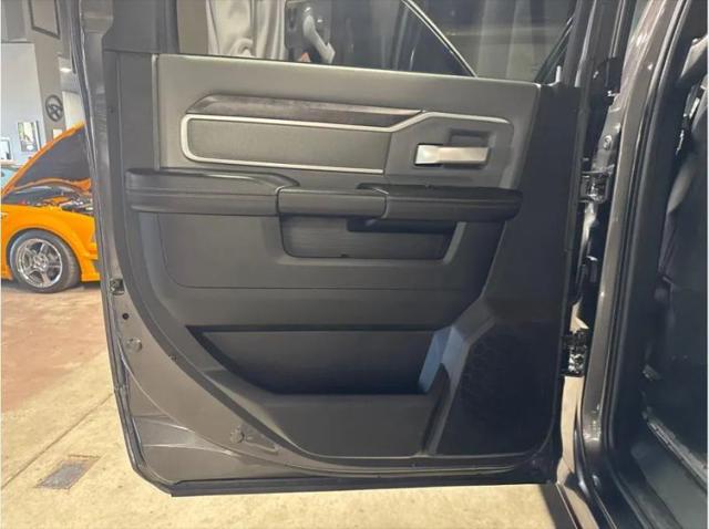 2022 Ram 2500 Big Horn Crew Cab 4x4 6'4" Box