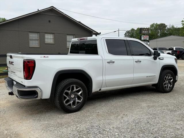 2022 GMC Sierra 1500 4WD Crew Cab Short Box SLT
