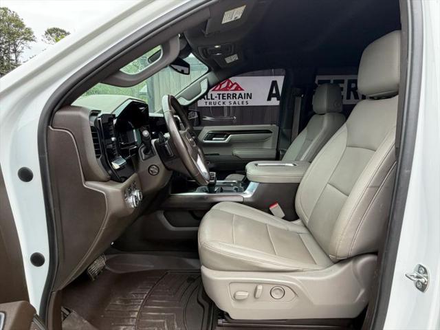 2022 GMC Sierra 1500 4WD Crew Cab Short Box SLT