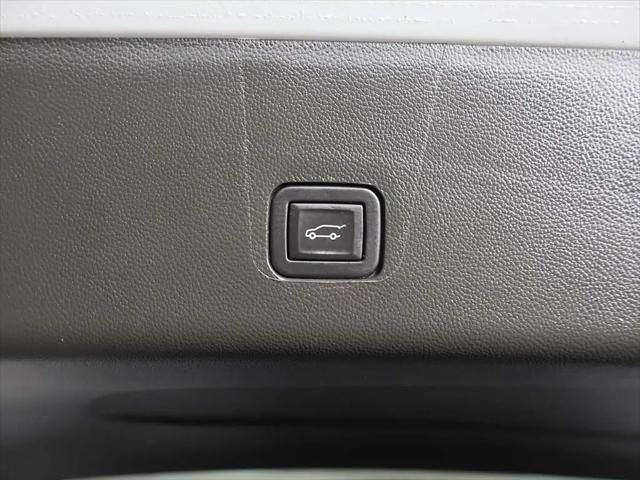 2023 Chevrolet Traverse AWD LT Cloth