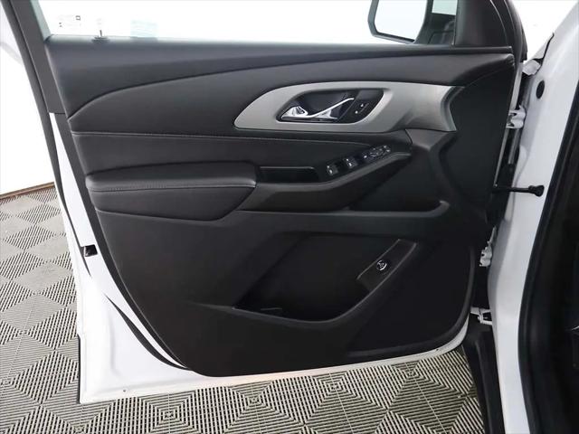 2023 Chevrolet Traverse AWD LT Cloth