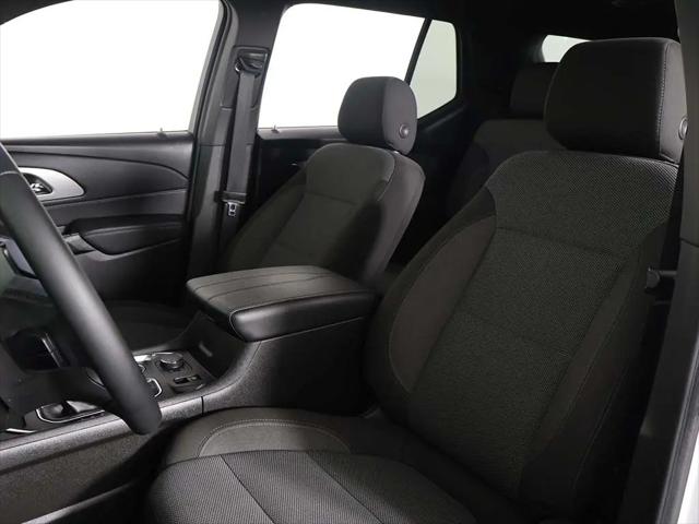 2023 Chevrolet Traverse AWD LT Cloth