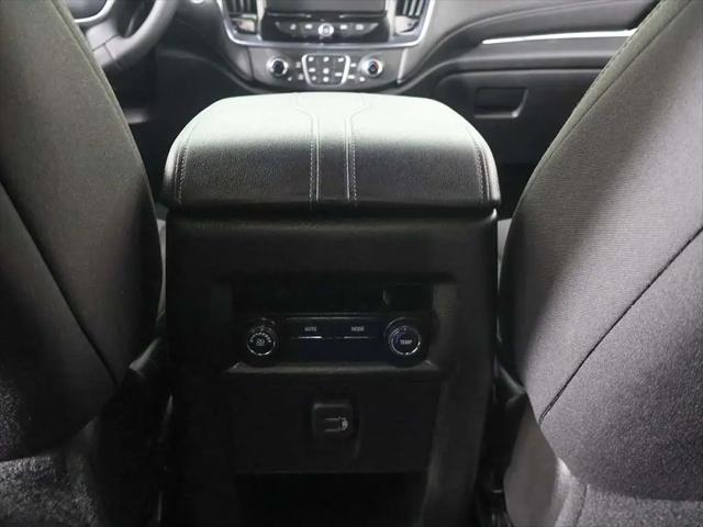 2023 Chevrolet Traverse AWD LT Cloth
