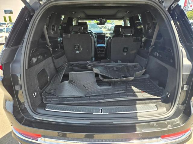 2022 Jeep Grand Cherokee L Overland 4x4