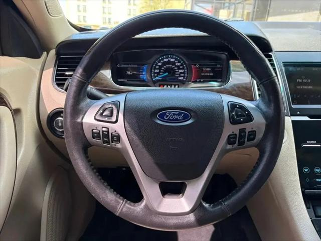 2017 Ford Taurus Limited