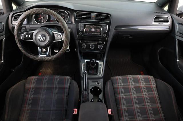 2015 Volkswagen Golf GTI 2.0T S 4-Door
