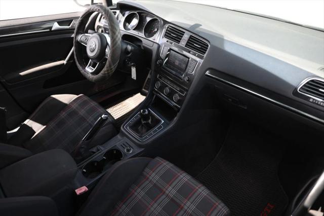 2015 Volkswagen Golf GTI 2.0T S 4-Door