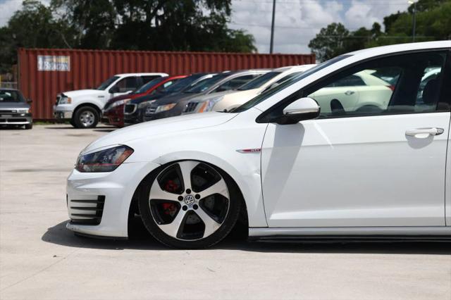 2015 Volkswagen Golf GTI 2.0T S 4-Door