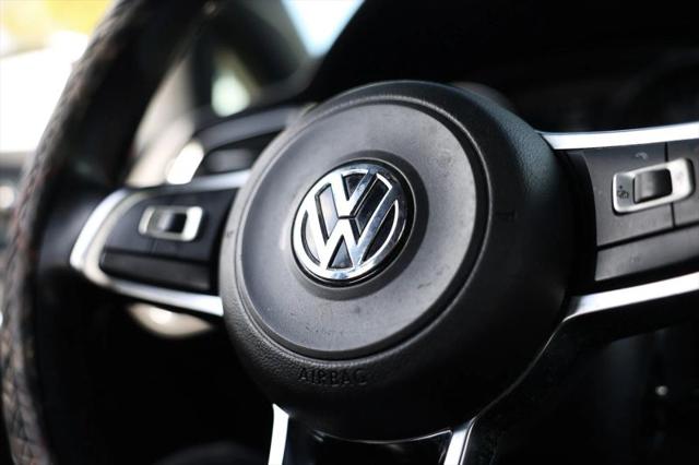 2015 Volkswagen Golf GTI 2.0T S 4-Door