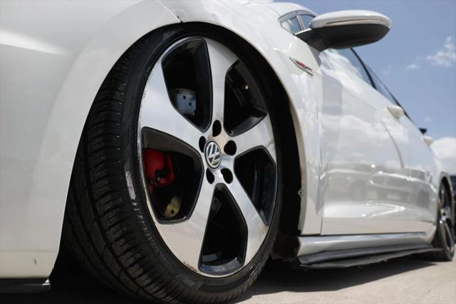 2015 Volkswagen Golf GTI 2.0T S 4-Door