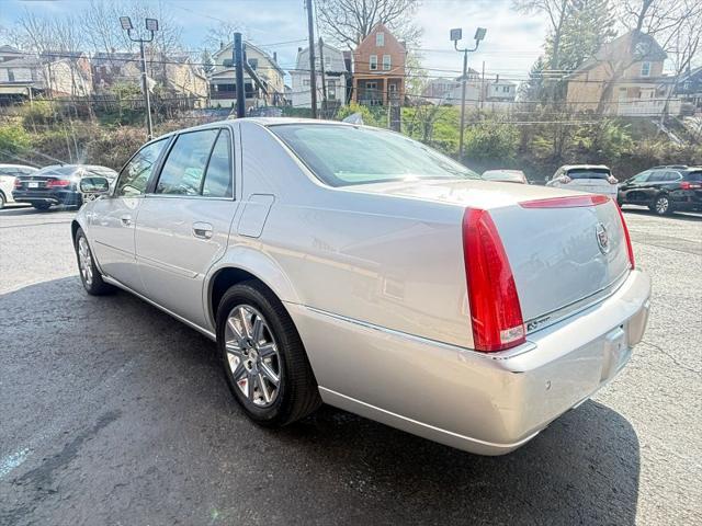 2011 Cadillac DTS Premium Collection