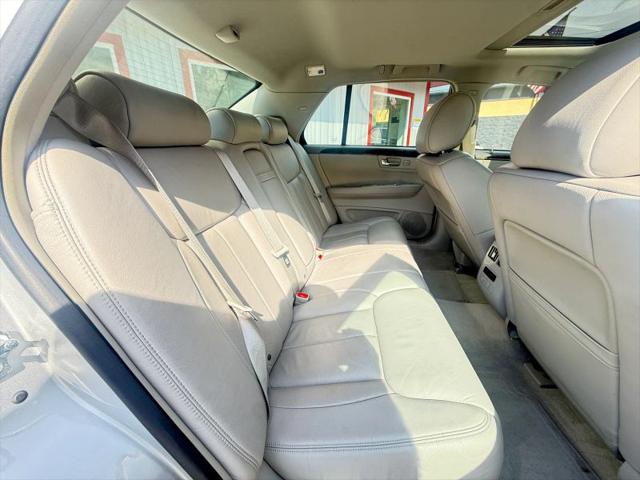 2011 Cadillac DTS Premium Collection