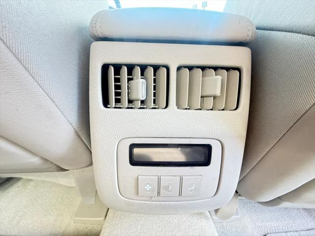 2011 Cadillac DTS Premium Collection