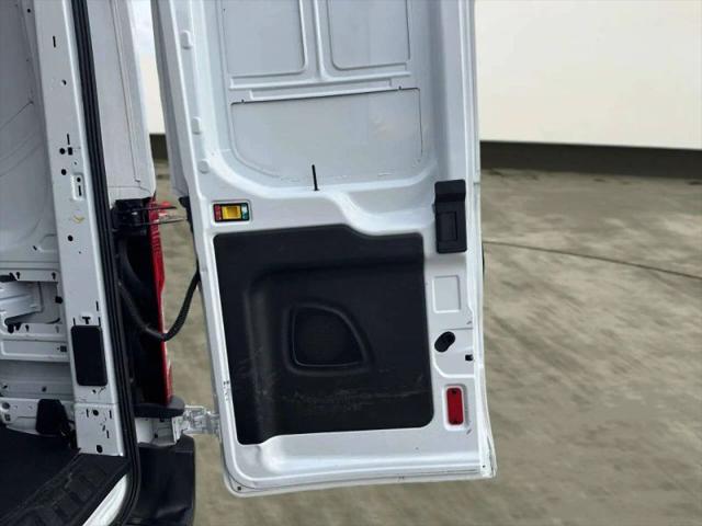 2019 Ford Transit Medium Roof w/Sliding Side Door w/LWB