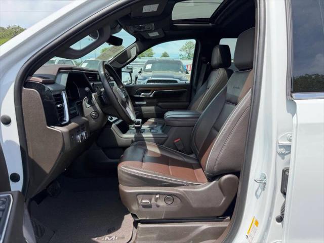 2023 GMC Sierra 1500 4WD Crew Cab Short Box Denali