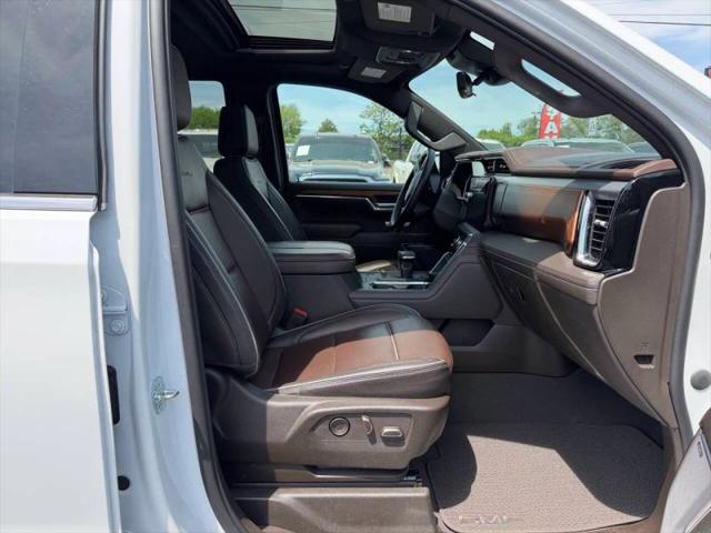 2023 GMC Sierra 1500 4WD Crew Cab Short Box Denali