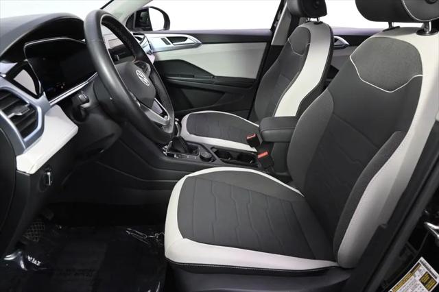 2025 Volkswagen Taos 1.5T SE