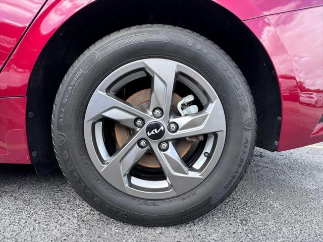 2022 Kia K5 LXS