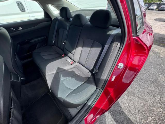 2022 Kia K5 LXS