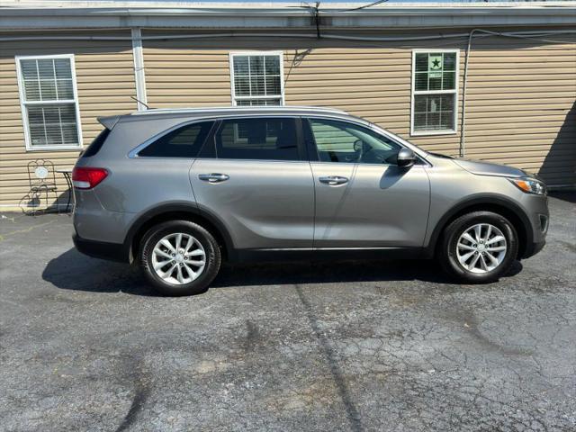 2017 Kia Sorento 3.3L LX