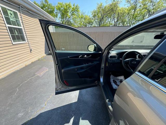 2017 Kia Sorento 3.3L LX