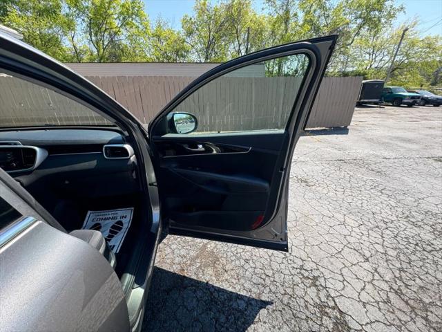 2017 Kia Sorento 3.3L LX